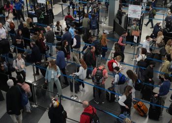 ΗΠΑ: Αναταράξεις στα αμερικανικά αεροδρόμια – Ακυρώθηκαν 1.000 πτήσεις