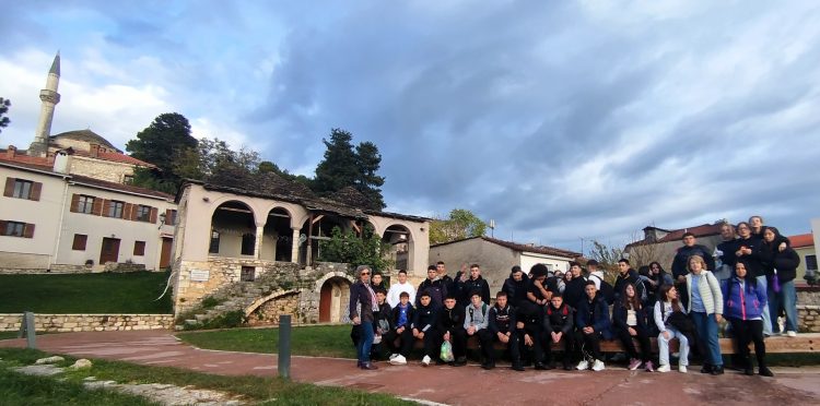 9ο ΓΥΜΝΑΣΙΟ ΤΡΙΚΑΛΩΝ: Η ημερήσια εκδρομή στα Ιωάννινα μέσα από την μαθητική πένα