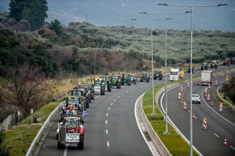 Σε αναβρασμό οι αγρότες: Πανελλαδική κινητοποίηση -με δυναμική Τρικαλινή εκπροσώπηση- αύριο Τρίτη (11/11) στην Αθήνα για ΟΠΕΚΕΠΕ και ευλογιά