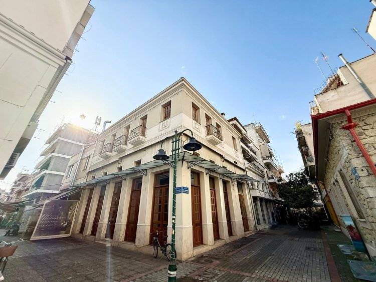 ΠΡΟΣ ΕΝΟΙΚΙΑΣΗ – Μοναδικό Επαγγελματικό Ακίνητο στην Καρδιά των Τρικάλων (600 τ.μ.)