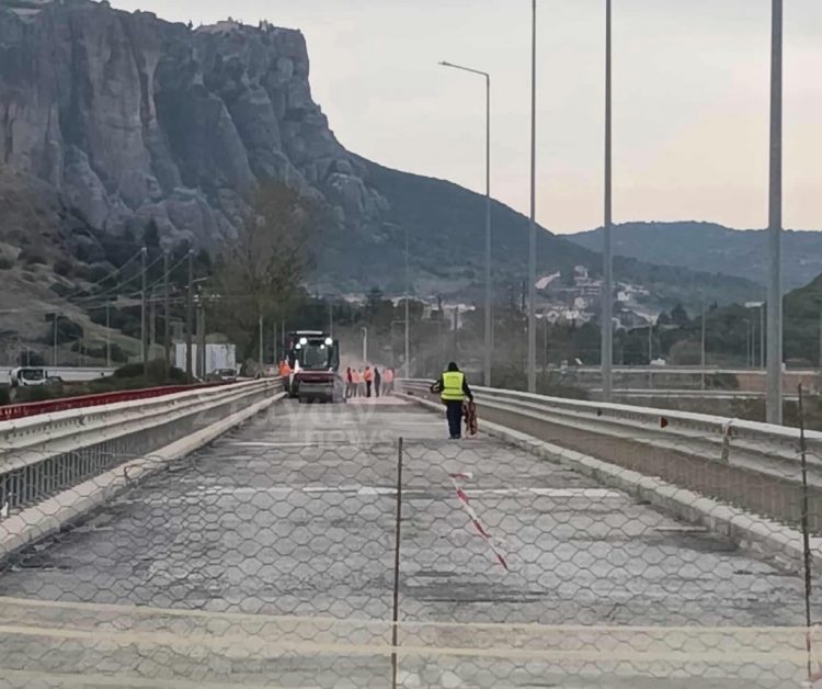 Ασφαλτοστρώνεται η γέφυρα της Διάβας – Οδεύει προς την ολοκλήρωση (ΕΙΚΟΝΕΣ)