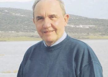 Το Θεσσαλικό Θέατρο αποχαιρετά τον Θωμά Μπεχλιβάνη