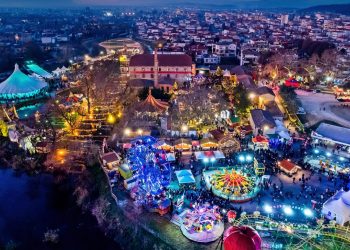 Τρίκαλα: Να, γιατί είναι ο «νούμερο 1» χριστουγεννιάτικος προορισμός στην Ελλάδα (ΠΙΝΑΚΑΣ)
