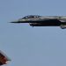F-16 πάνω από τα Τρίκαλα – Εορταστική πτήση σε χαμηλό ύψος για τον προστάτη της Πολεμικής Αεροπορίας