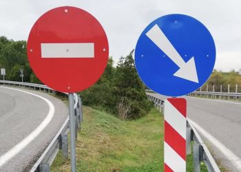 Ανατροπή φορτηγού στην Εθνική Οδό Τρικάλων – Καρδίτσας