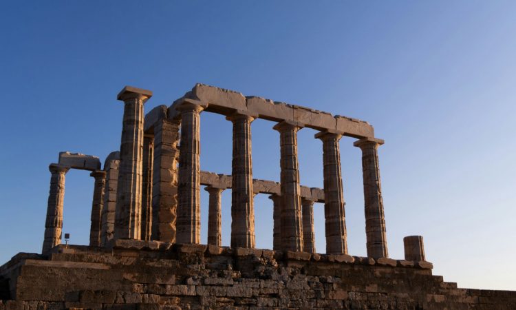 Εκδρομή στο Σούνιο: Η κλασική ομορφιά που απέχει μόλις μία ώρα από την Αθήνα