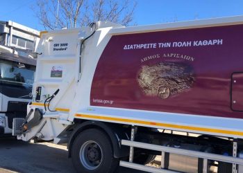 Η Τροχαία αφαίρεσε τις πινακίδες απορριμματοφόρου του Δήμου για …υπερβολική ταχύτητα