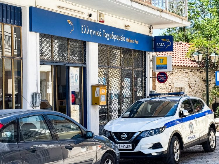 Παράταση τριών μηνών στα λουκέτα καταστημάτων της περιφέρειας, μεταξύ αυτών και της Πύλης Τρικάλων, ανακοίνωσαν τα ΕΛΤΑ