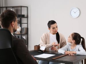 6 μυστικά που οι δάσκαλοι εύχονται να ήξεραν οι γονείς πριν τη συνάντησή τους