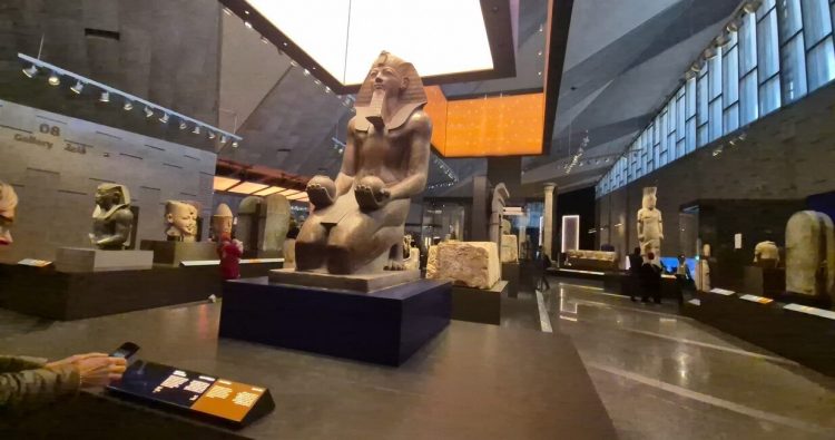 Grand Egyptian Museum: Επίσκεψη στο μεγαλύτερο μουσείο του κόσμου, το νέο αρχιτεκτονικό θαύμα της Αιγύπτου (VIDEO-PHOTO)