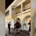 Συγκίνηση στην Προεδρική Φρουρά: Εύζωνας ολοκληρώνει τη θητεία του και λυγίζει την τελευταία ημέρα