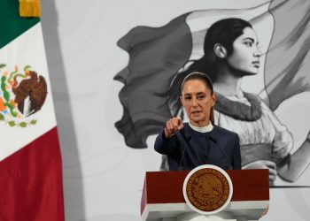 Η πρόεδρος του Μεξικού θα κινηθεί νομικά εναντίον του άνδρα που την παρενόχλησε σεξουαλικά στο δρόμο