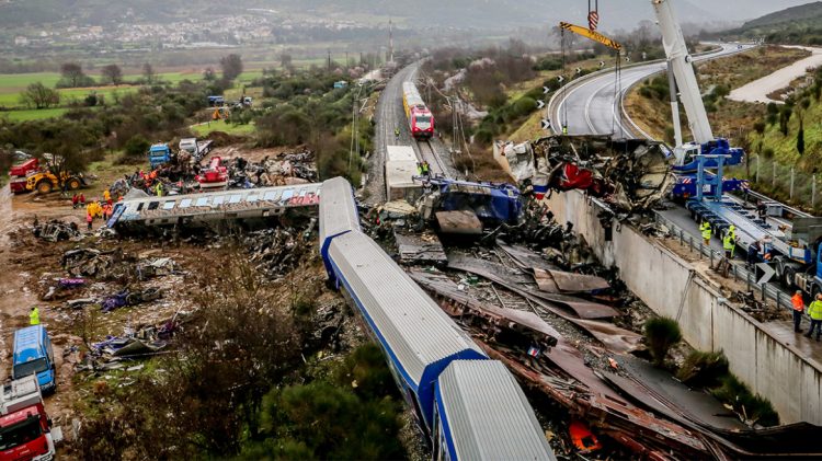 Δίκη Τεμπών: Οι δημοσιογράφοι καλούνται να στριμωχτούν στην… μόλις 17 τ.μ. Αίθουσα Τύπου – Επιστολή της ΕΣΗΕΘΣΤΕ-Ε στον Γ. Φλωρίδη