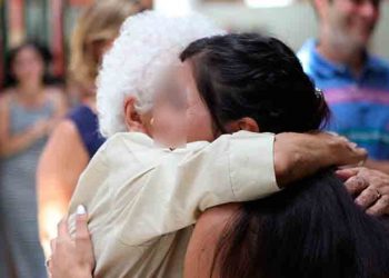 Εξιχνιάστηκαν δύο κλοπές με τη μέθοδο του εναγκαλισμού – Θύματα ισάριθμες ηλικιωμένες