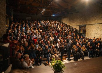 «Ουτοπία ο εποικισμός άλλου πλανήτη» — Το ηχηρό μήνυμα του Σταμάτιου Κριμιζή στα Τρίκαλα