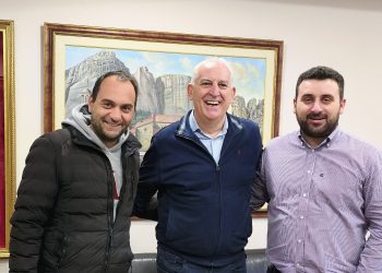Χριστουγεννιάτικη Εκδήλωση Αγάπης και Αλληλεγγύης στην Καλαμπάκα από την Πρωτοβάθμια Εκπαίδευση Τρικάλων