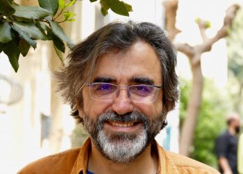 «Τα τέρματα του Αυγούστου»… από το Αρματωλικό στις αίθουσες προβολής | Συνέντευξη με τον σκηνοθέτη Δημήτρη Κουτσιαμπασάκο