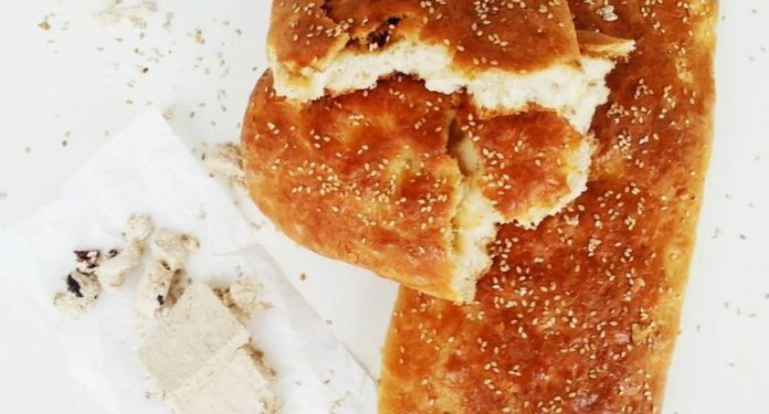 Λαγάνες γεμιστές χωρίς ζύμωμα