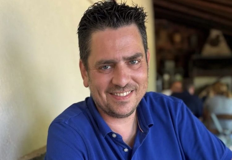 Βαθιά θλίψη στο Γαρδίκι Τρικάλων: “Έφυγε” στα 44 του ο Αριστείδης Απ. Μπουρούσης – Στην Καρδίτσα η εξόδιος ακολουθία
