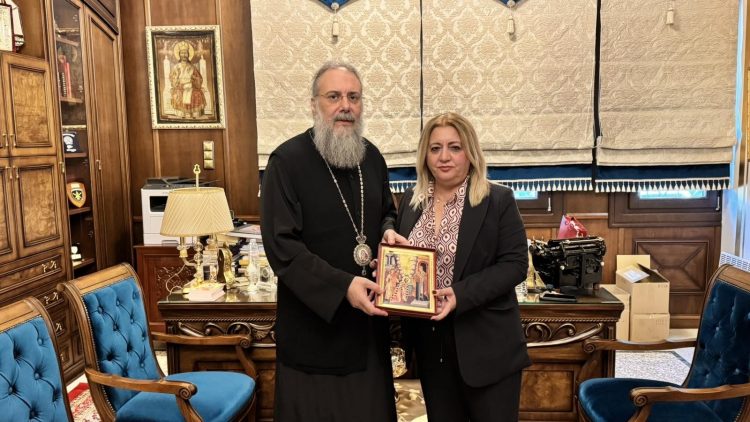Ευχές Χρύσας Ντιντή στον Μητροπολίτη Τρίκκης, Γαρδικίου και Σταγών για την ονομαστική του εορτή