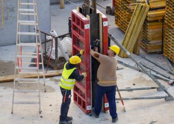 “Πάγωσε” η οικοδομή το 2025 – Οι άδειες νέων κατοικιών υποχώρησαν κατά 14% στη Θεσσαλία