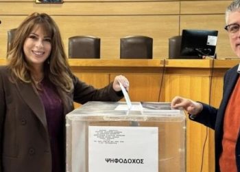 Στις κάλπες οι Τρικαλινοί δικηγόροι – Άσκησε το εκλογικό δικαίωμα η Κατερίνα Παπακώστα