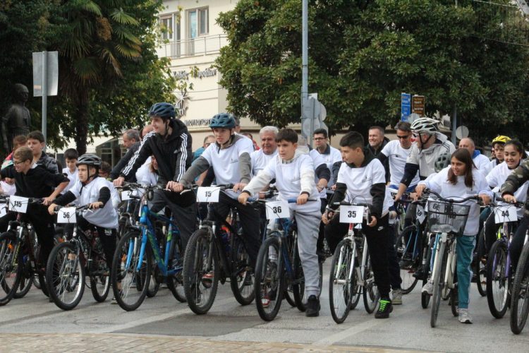 27ος Λαϊκός Ποδηλατικός Γύρος: Με συμμετοχές πολλών νέων τρικαλινών και λατρεία για το ποδήλατο