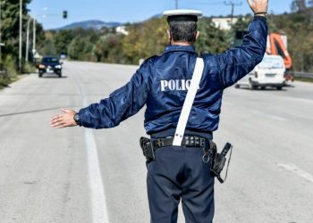 Συνελήφθη περιφερειακός σύμβουλος διότι οδηγούσε (υπηρεσιακό) όχημα ενω του είχε αφαιρεθεί το δίπλωμα