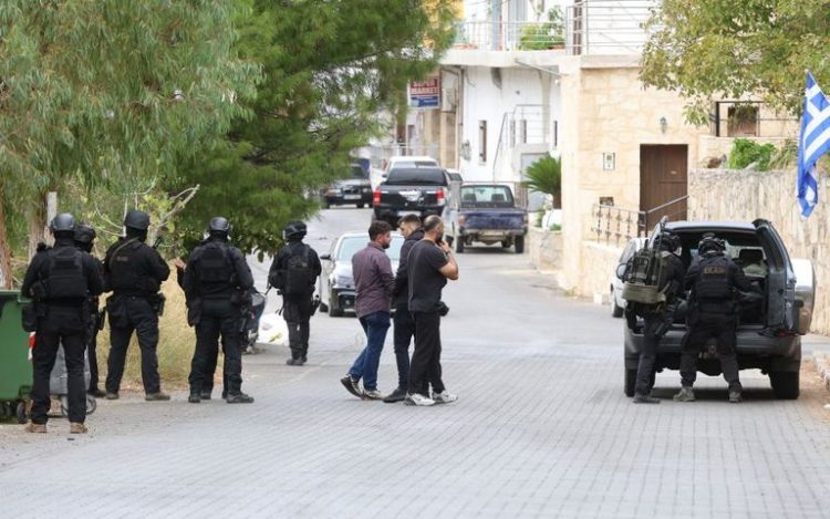 10 αστυνομικοί από τα Τρίκαλα στα “ματωμένα” Βορίζια της Κρήτης