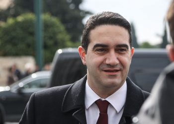 Κατρίνης: «Ο μικρός μου γιος οδηγούσε χωρίς δίπλωμα, πράξη αδικαιολόγητη – Ο νόμος ισχύει για όλους»