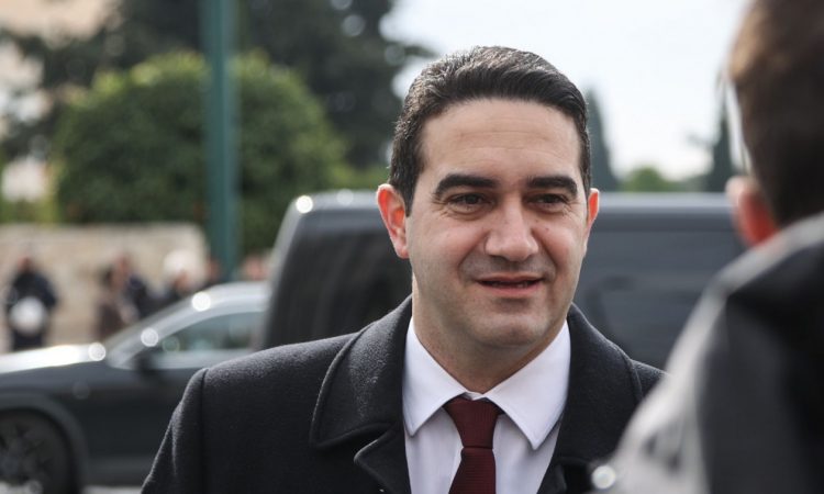 Κατρίνης: «Ο μικρός μου γιος οδηγούσε χωρίς δίπλωμα, πράξη αδικαιολόγητη – Ο νόμος ισχύει για όλους»