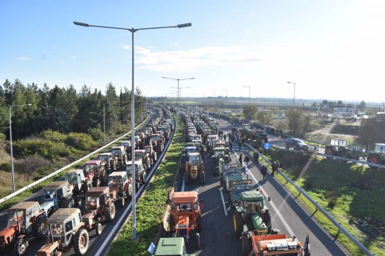 Αγροτικές κινητοποιήσεις: Την Πέμπτη η κρίσιμη συνάντηση της Πανελλαδικής Επιτροπής των Μπλόκων