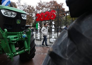 Δείτε εικόνες από την δυναμική κινητοποίηση των αγροτών στην Κεντρική Πλατεία της Λάρισας