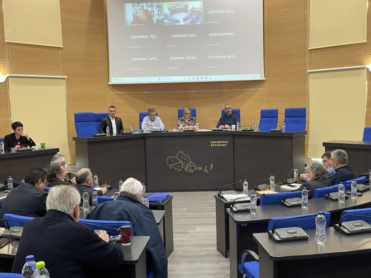 Η κυβέρνηση έδωσε μόλις το 10% των χρημάτων που ζήτησε η Περιφέρεια Θεσσαλίας για αποκαταστάσεις από τις θεομηνίες – Πόσα οχήματα χρησιμοποιούνται στα Τρίκαλα για την εκρίζωση της ευλογιάς