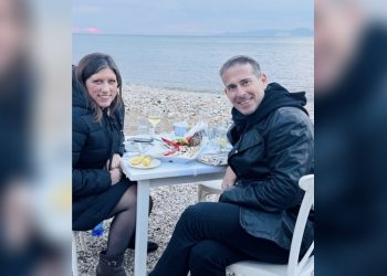 Νέα έξοδος για Ζωή Κωνσταντοπούλου και τον Θεσσαλό σύντροφό της: Για ψάρι, δίπλα στη θάλασσα