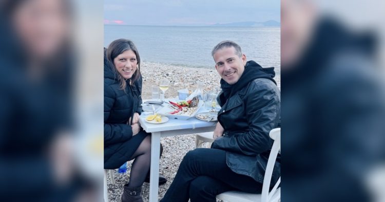 Νέα έξοδος για Ζωή Κωνσταντοπούλου και τον Θεσσαλό σύντροφό της: Για ψάρι, δίπλα στη θάλασσα