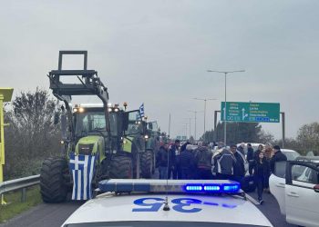 Τα τρακτέρ στο δρόμο για τη σήραγγα των Τεμπών (ΕΙΚΟΝΕΣ – ΒΙΝΤΕΟ)