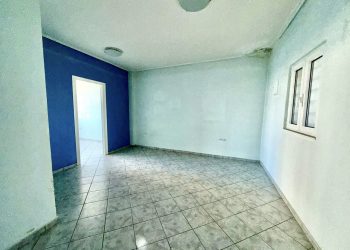 ΠΩΛΕΙΤΑΙ ακίνητο 39τμ 4ου ορόφου ιδανικό για επαγγελματική χρήση και για διαμέρισμα