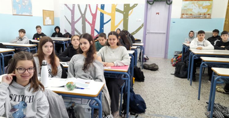 9ο ΓΥΜΝΑΣΙΟ ΤΡΙΚΑΛΩΝ: Η επίσκεψή του συγγραφέα Θοδωρή Τζίμα μέσα απ΄ τη μαθητική πένα
