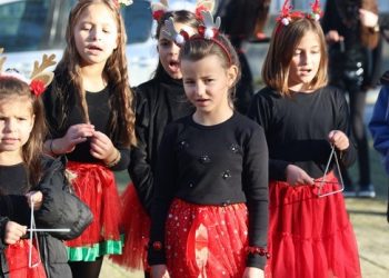 Επιτυχημένη η Πρωτοχρονιάτικη Εκδήλωση στην Πλατεία Πετρωτού – Χάρισε χαμόγελα, γιορτινή διάθεση και όμορφες στιγμές σε μικρούς & μεγάλους (ΕΙΚΟΝΕΣ – ΒΙΝΤΕΟ)