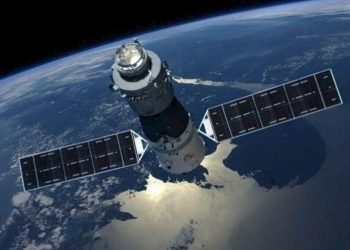 Η φωτορύπανση από δορυφόρους απειλεί τις αστρονομικές παρατηρήσεις