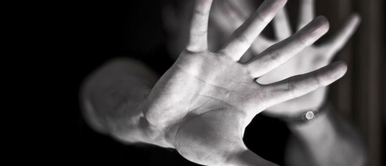 Έριξε σφαλιάρες στη νύφη του επειδή δεν του έδινε το κινητό της τηλέφωνο