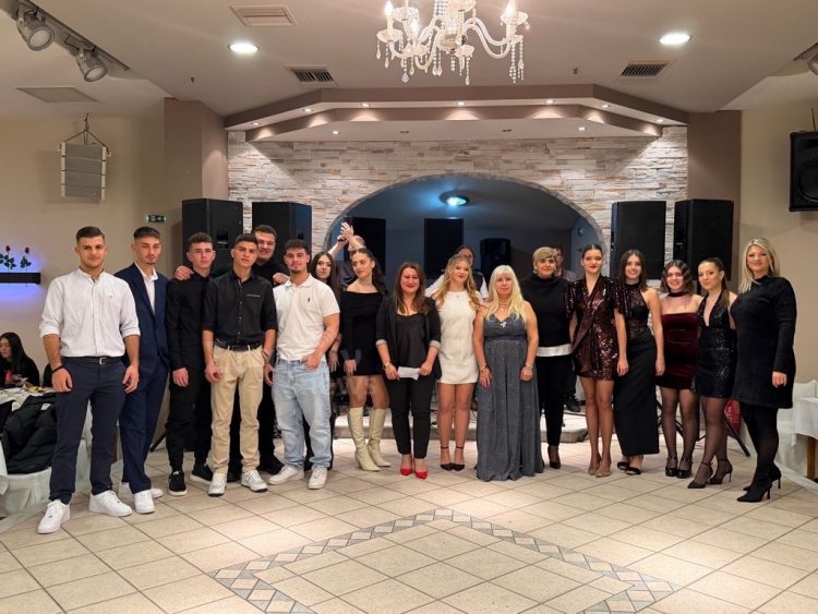 ΕΠΑΛ Καλαμπάκας: Με… τρομερή επιτυχία ο ετήσιος χορός του (ΕΙΚΟΝΕΣ)