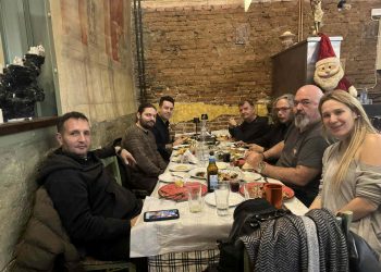 Στα «Μεζεδοκαμώματα» πριν το μεγάλο live ο Δημήτρης Μπάσης