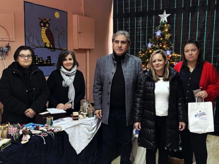 Μπαζάρ αλληλεγγύης στο Γυμνάσιο Οιχαλίας για τη «Φλόγα» Τρικάλων (ΕΙΚΟΝΕΣ)