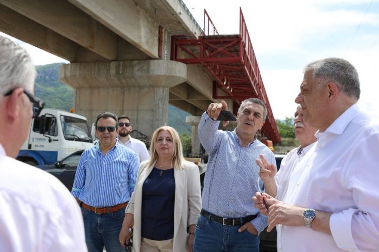 Κουρέτας για γέφυρα Διάβας: “Καμία ενημέρωση για την παράδοση – Δεν μας ενημερώνουν οι μεγάλες εταιρείες” – Καθοδόν για την Αθήνα ο Λ. Αβραμόπουλος (ΗΧΗΤΙΚΑ)