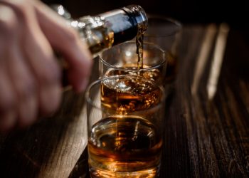Πόσο χρόνο χρειάζεται το συκώτι σας για να επανέλθει μετά το ποτό των εορτών