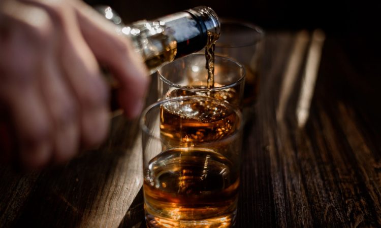 Πόσο χρόνο χρειάζεται το συκώτι σας για να επανέλθει μετά το ποτό των εορτών