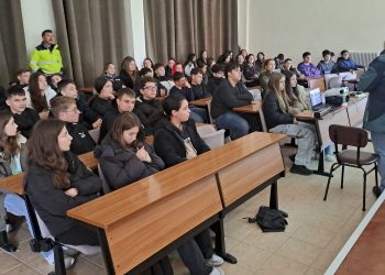 Μαθήματα Ανακύκλωσης στο 5ο Γυμνάσιο Τρικάλων: Ανακυκλώνουμε – Αξιοποιούμε – Προστατεύουμε το Περιβάλλον