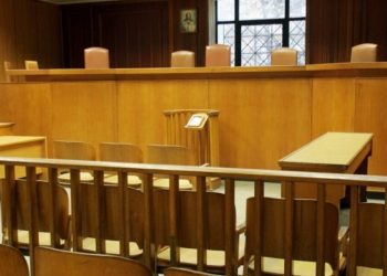 Στο εδώλιο δύο 18χρονοι Τρικαλινοί για ξυλοδαρμό 61χρονου στα Μεσάγγαλα